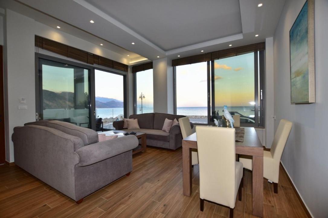 Gonis Grand Luxury Suite Палеохора Экстерьер фото